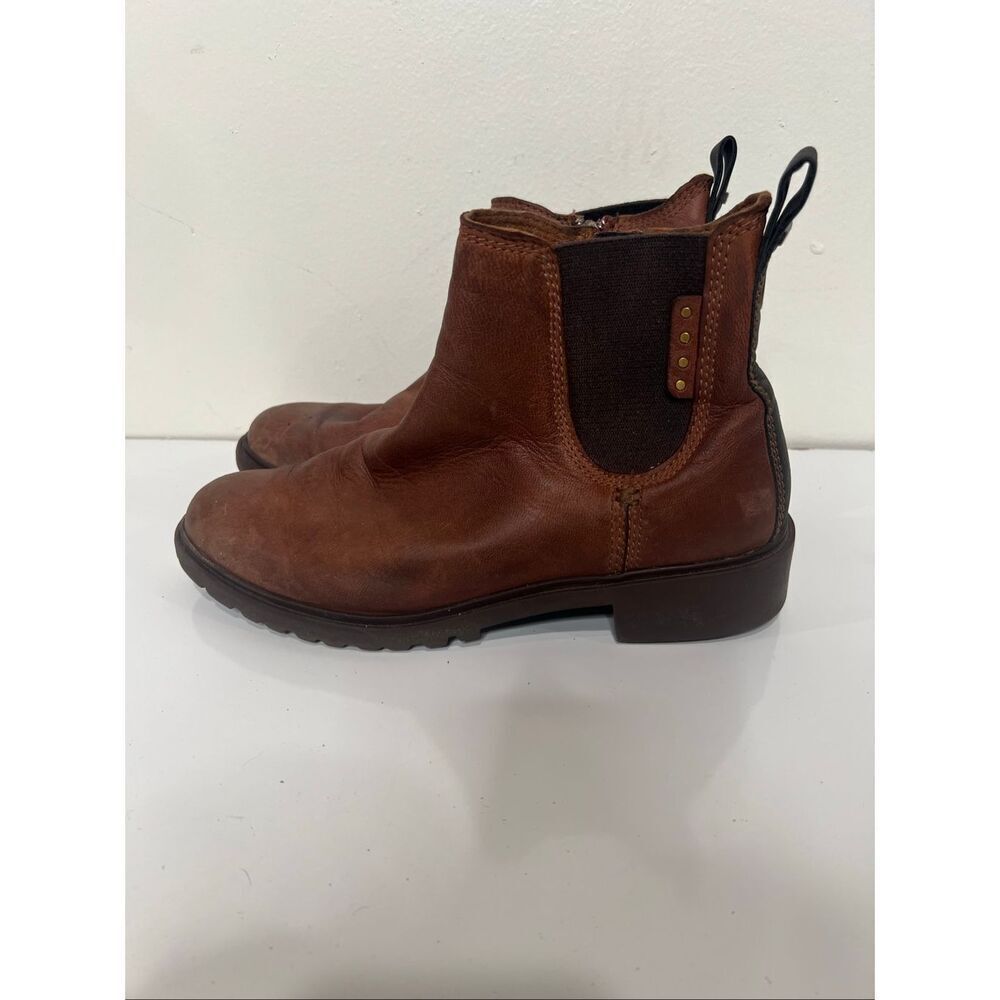 Cobb Hill Brown Leather Chelsea Boots Sz 8